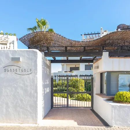 Sunset Luxury Penthouse - Happy Estepona